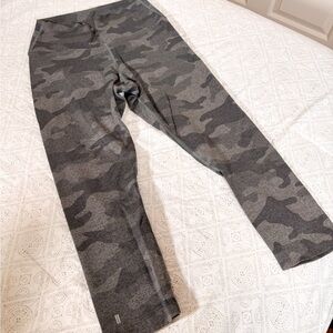Nobull Grey Camp Cropped Leggings Workout Fitness